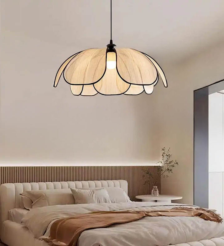 Boho pendant light with flower-shaped shade, soft woven texture and black trim, ceiling lamp for Nordic bedrooms